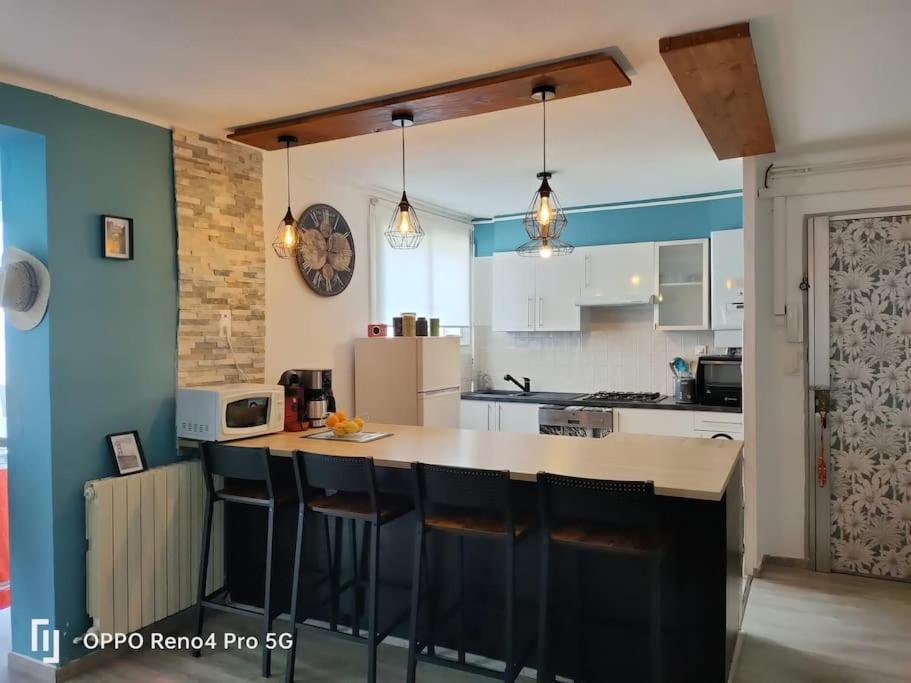 Grand T2 Esprit Loft Coeur De Ville Sète Exteriér fotografie